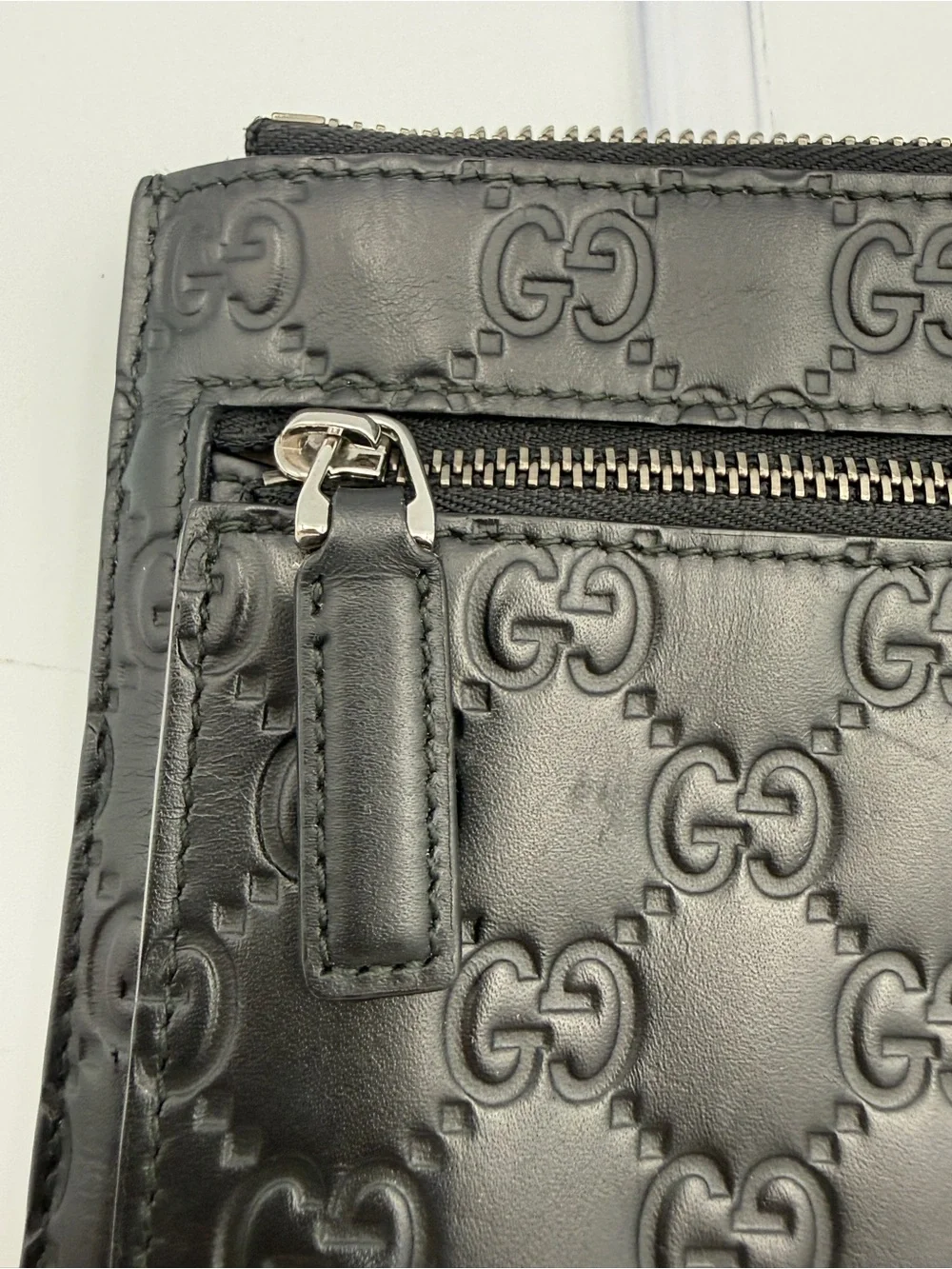 Gucci Black Signature Guccissima Leather Zippered Clutch Pouch
